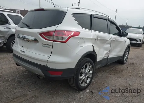2014 Ford Escape Titanium z USA, uszkodzony, nr VIN 1FMCU0J97EUD78780